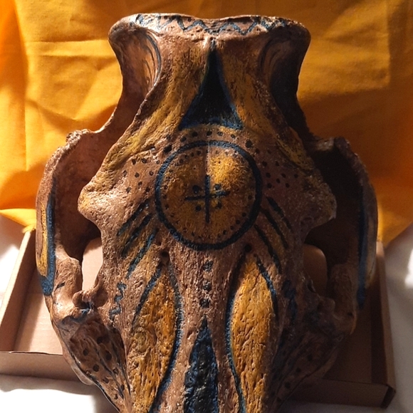 Hand Painted Wild Boar Skull, authentic beautiful original tribal bohemian art - Picture 1 of 9